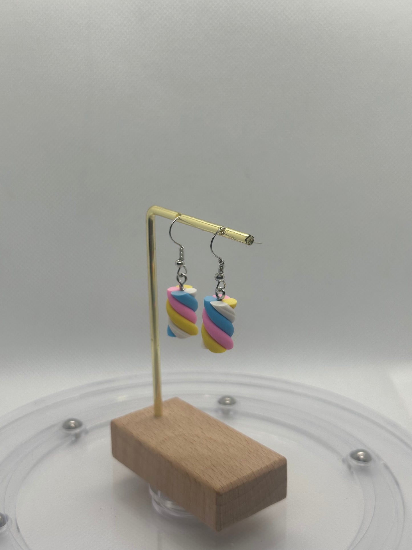 Twisted Marshmallow ￼￼